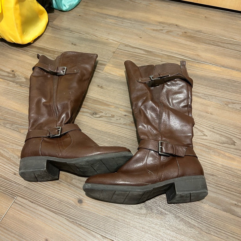 Shin high boots-super comfy!